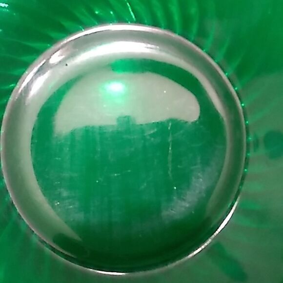 Vintage Emerald Green Bowl - Picture 2 of 3
